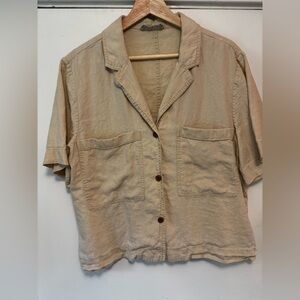 Everlane Boxy Linen Khaki Button Down shirt.